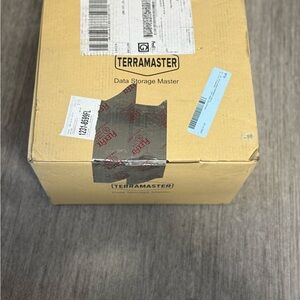 TerraMaster D4-320 Data Storage Master Box